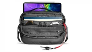 Pensez également au sac à bandoulière tomtoc pour iPad