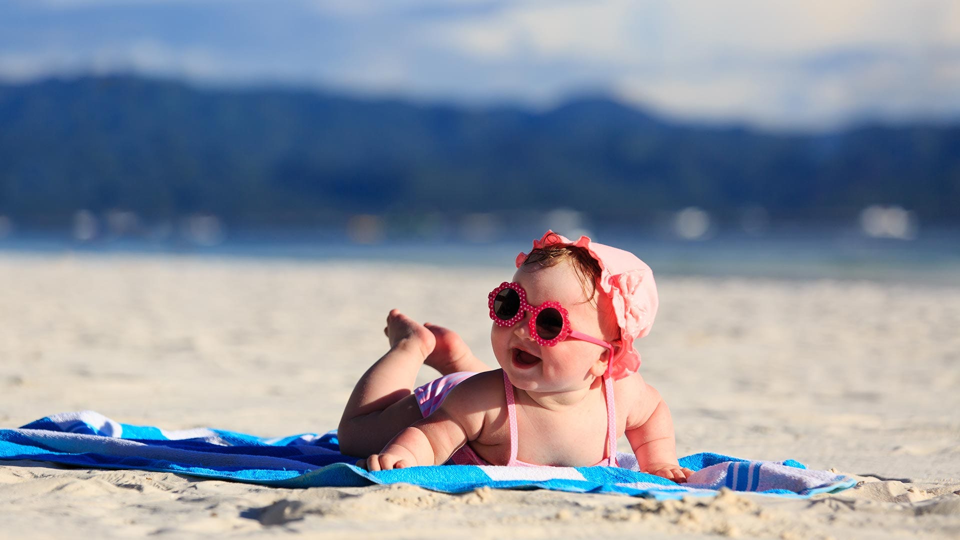 10 articles indispensables pour emmener votre bébé à la plage