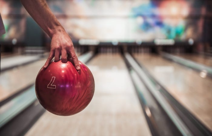 Choisir la meilleure boule de bowling pour vous