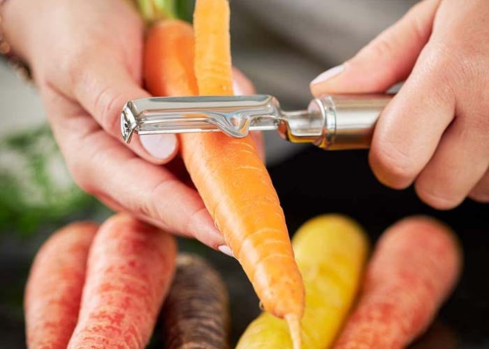 Éplucheurs pratiques pour une préparation facile des fruits et légumes