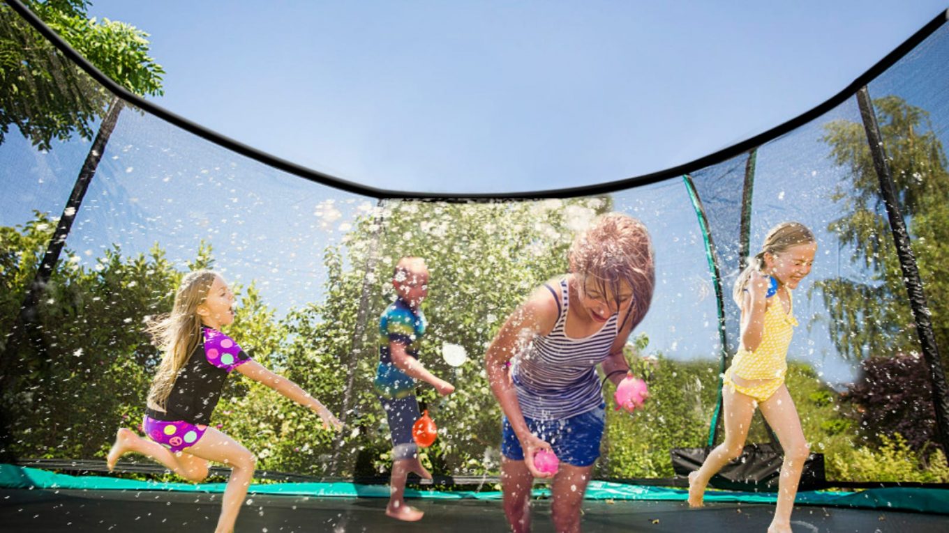 Les meilleurs arroseurs de trampoline pour votre jardin