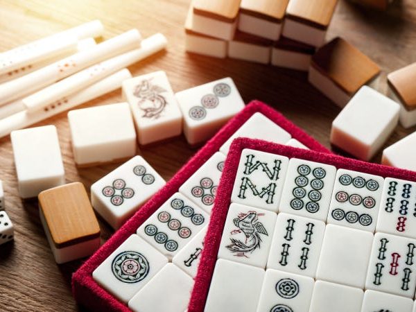 Les meilleurs ensembles de mahjong pour votre prochaine soirée de jeu